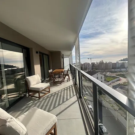 Kosmic 702 By Avecoeur 아파트 로퀴에브륀캡마르탱