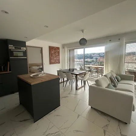 Kosmic 702 By Avecoeur