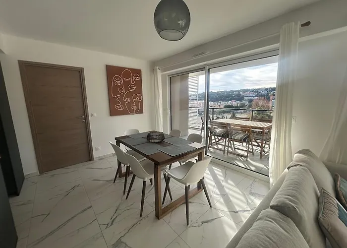 公寓 Kosmic 702 By Avecoeur *